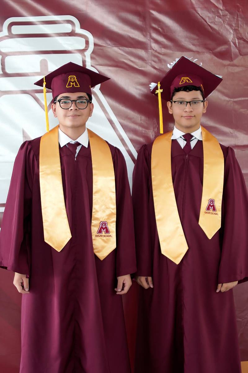 Graduación de los seniors 2026 de Mayan School