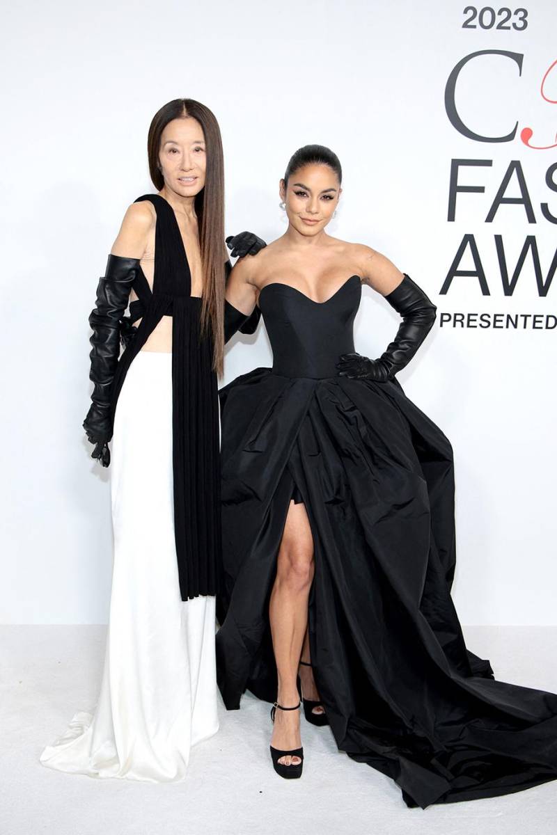 Vera Wang y Vanessa Hudgens 