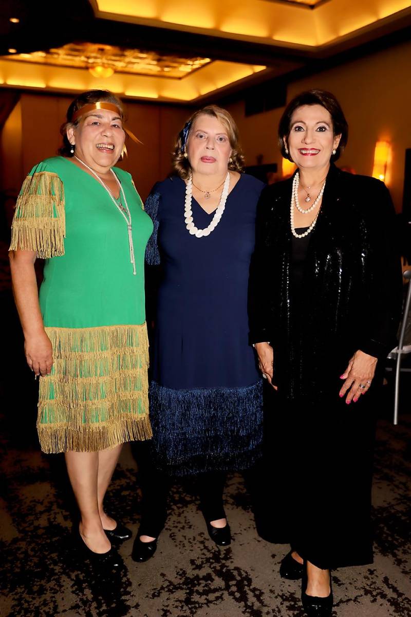 Omaira Urgelles, Sandra Fox y Zoilita de Arita.