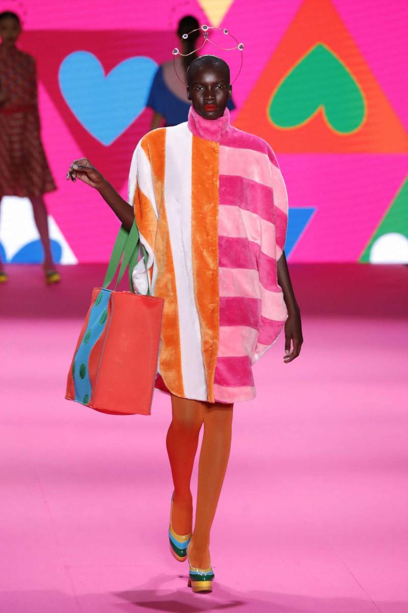Los lunares protagonista de la colección de Agatha Ruiz de la Prada