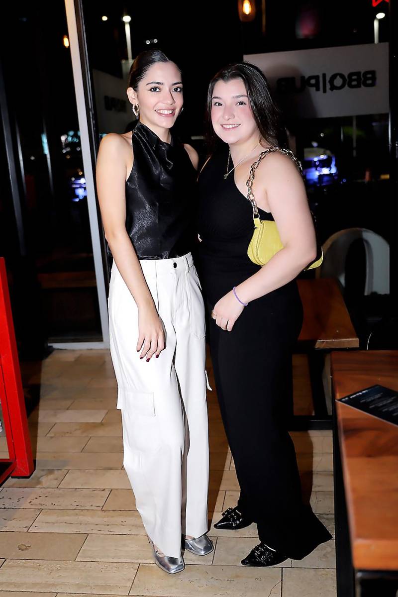 Mónica Castillo e Isabella Murcia.