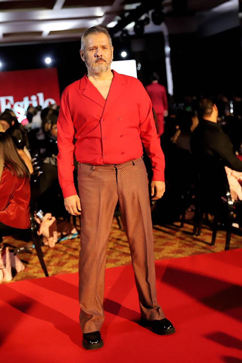 Rino Marzocco desfiló en la pasarela que Barrientos conceptualizó para hombres reales, que no temen adoptar las nuevas tendencias