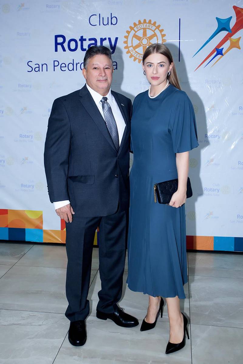 César y Mariana Elvir.