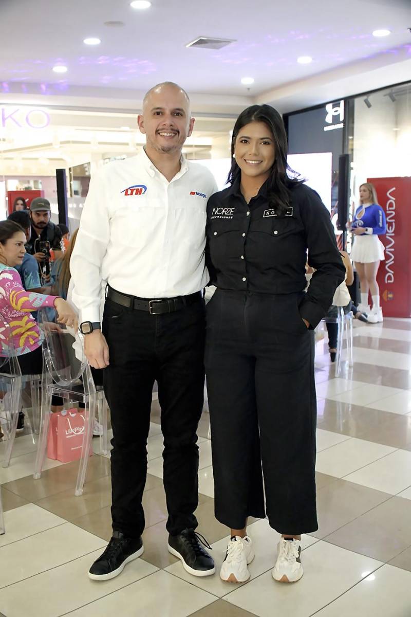 Ariel León de LTH con María José Zelaya de Norze repostería Artesanal.