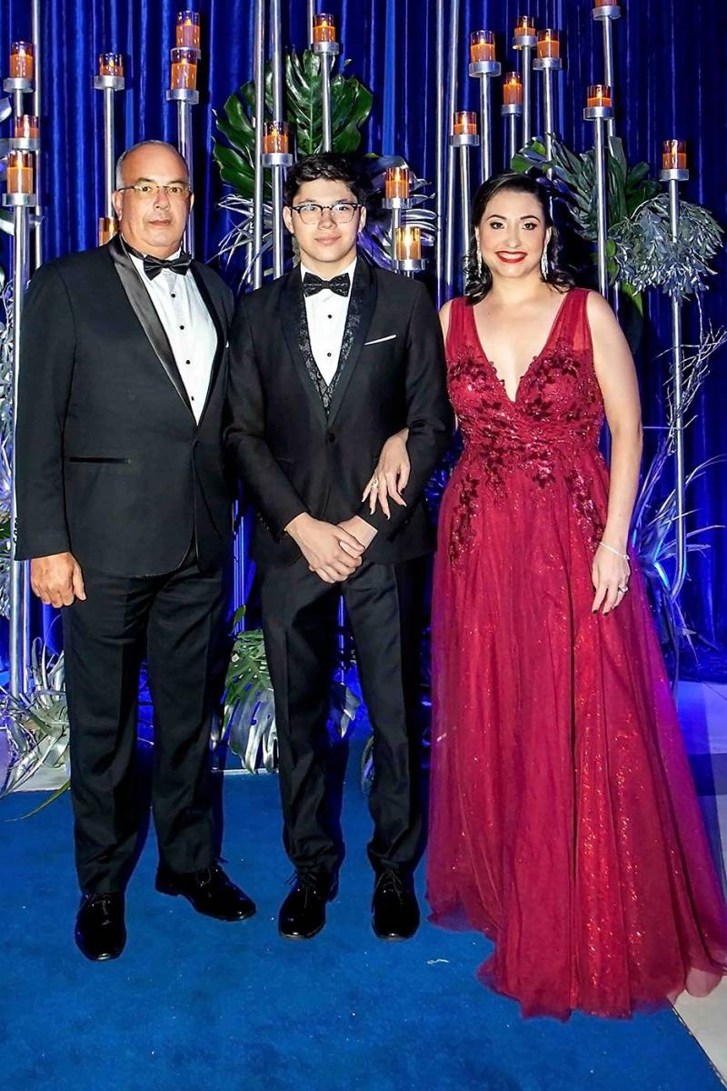Tulio Brown, Tulio Brown y Linda Rovelo.