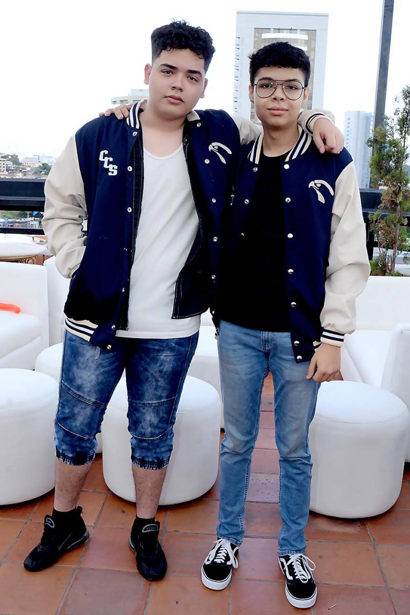 Joshua Erazo y Diego Flores