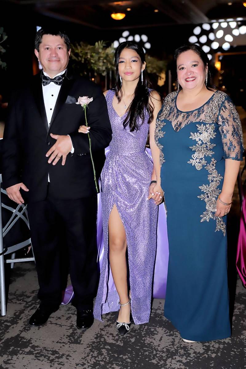 Carlos, Sofía Ordóñez y Sandra Quan.