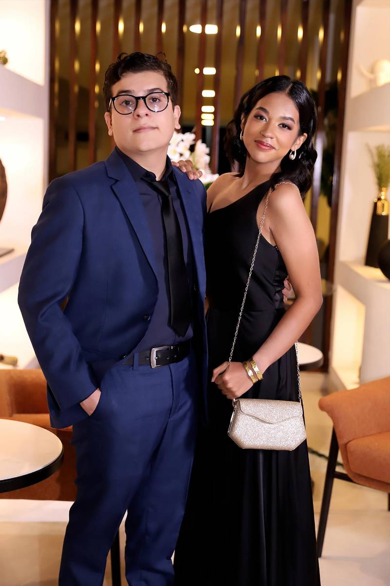 Adrián Salazar y Gimena Benítez.