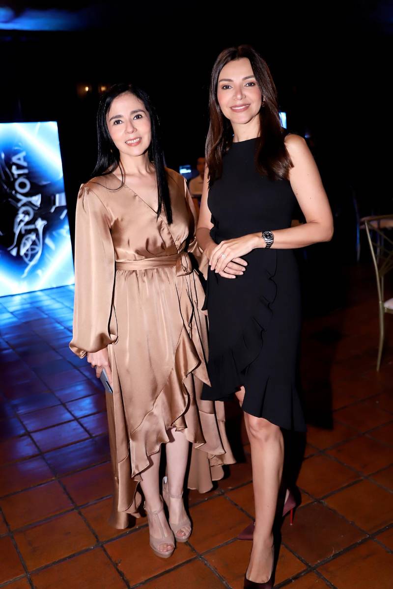 Patricia Almendarez y Karina Mejía, Vicepresidente de Banca de Personas en Grupo LAFISE Honduras.