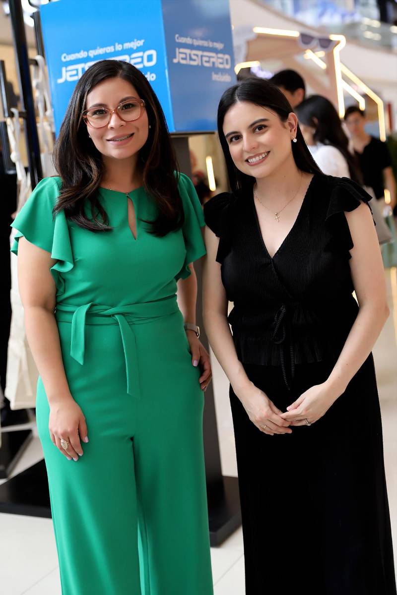 Mariela Hidalgo y Amy Ramos.