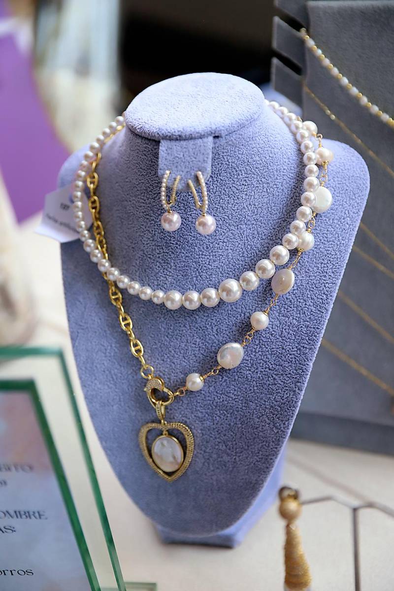 Diseños que combinan elementos clásicos y modernos en la colección de Fari Jewelry