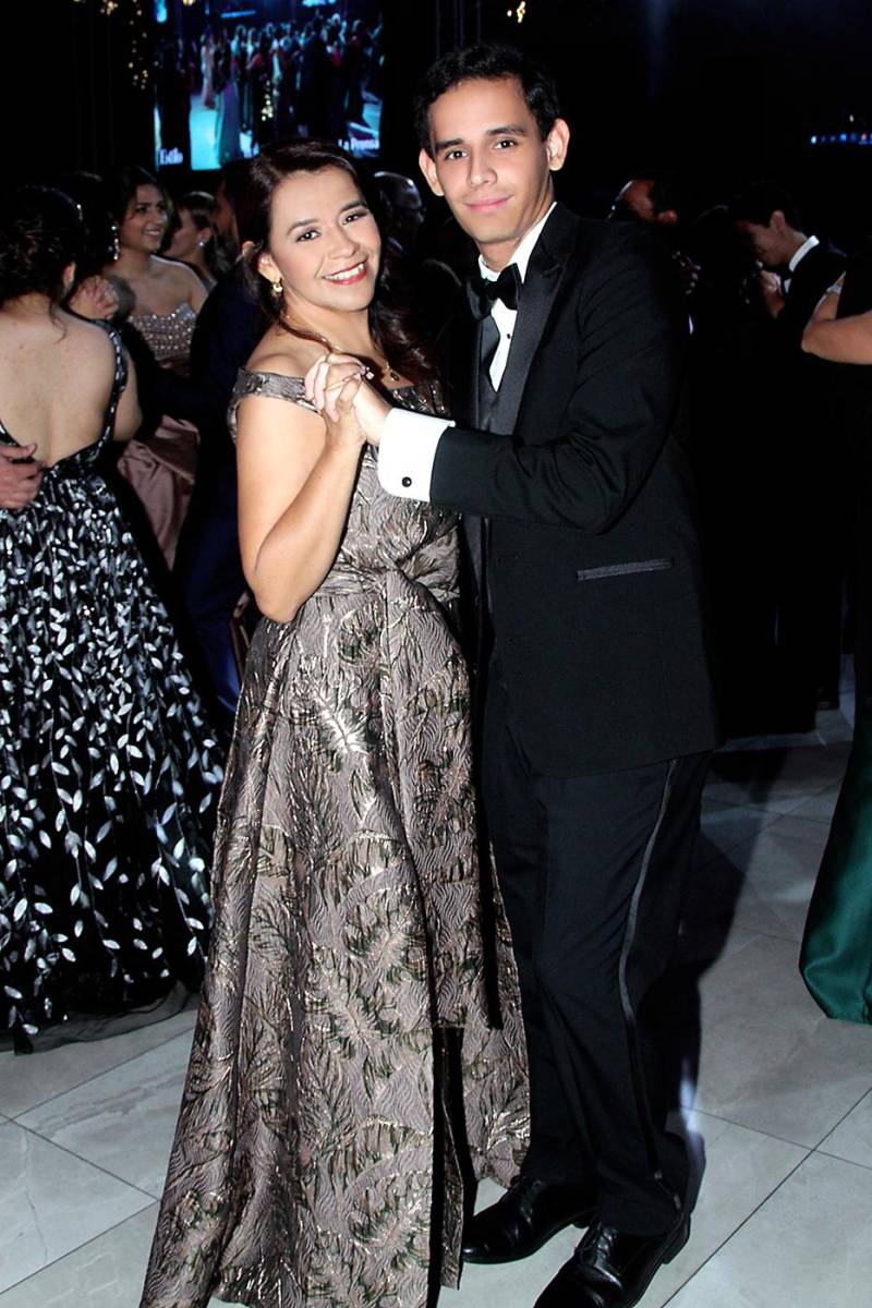 Lory y Marco Vinicio Martínez.