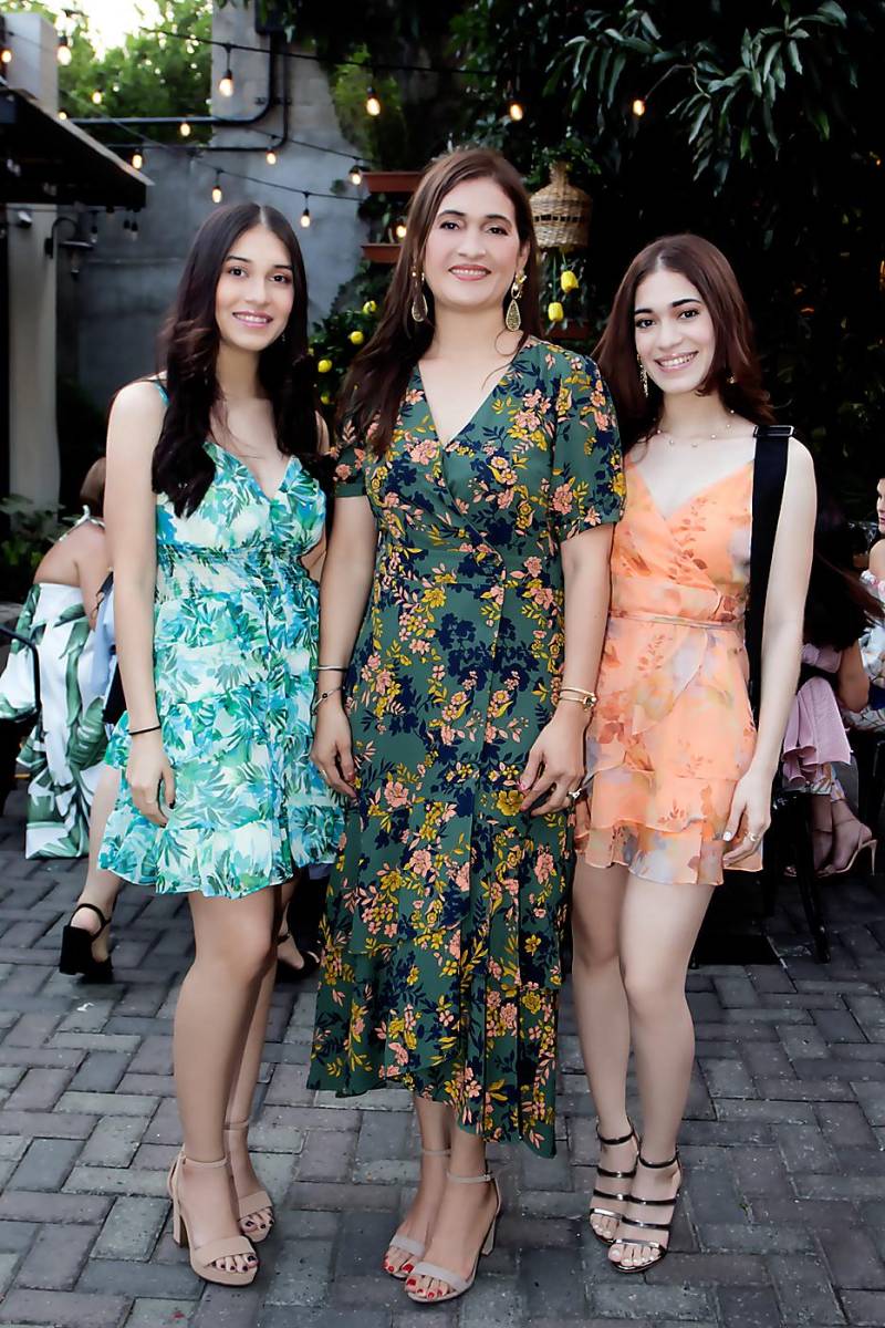 Katherine Mejia, Sara Cartagena y Milka Mejia.