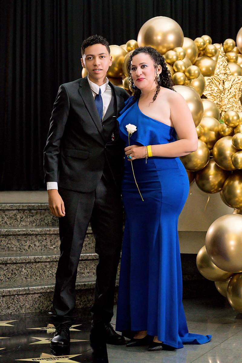 Desfile padres e hijos de la prom 2024 de IHCI Bilingual School