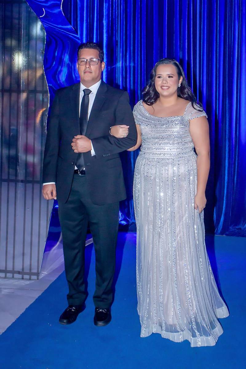 Marcela María Martínez Tomé con su padre Marcial Martínez.