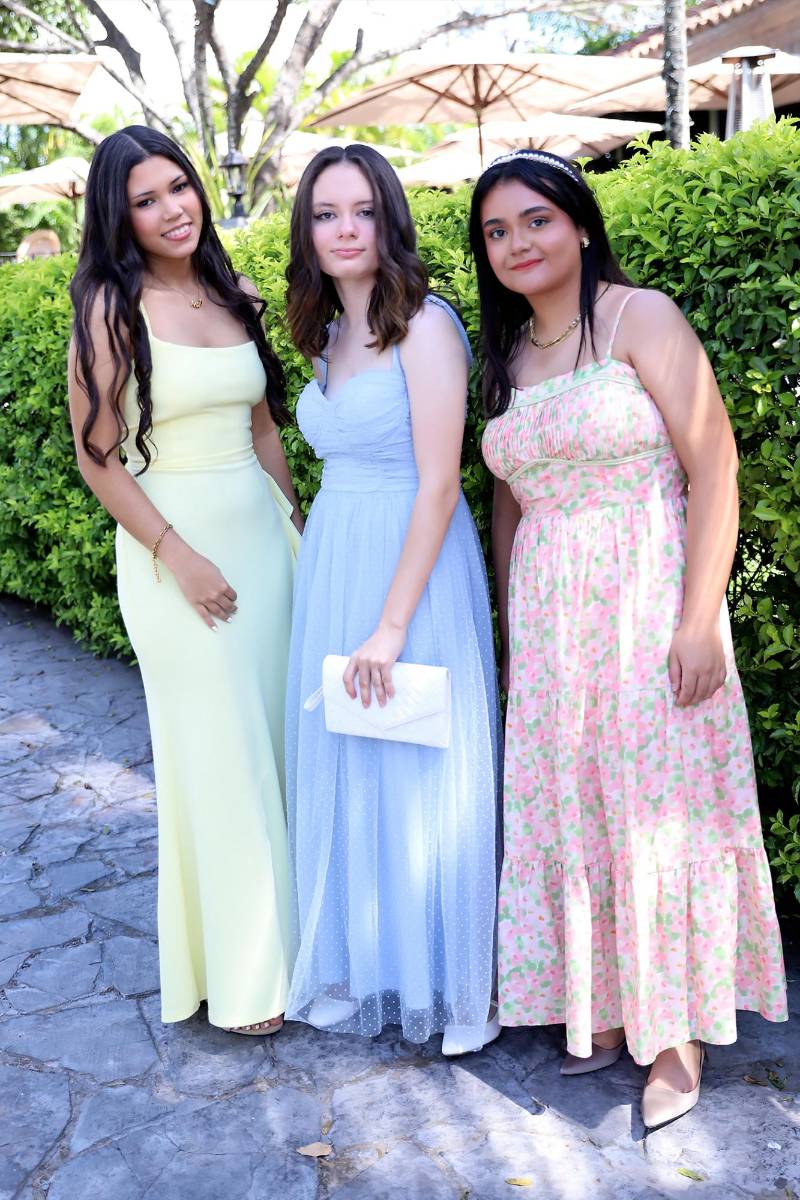 Natalia Riera, Samantha Zepeda y Victoria Mendoza.