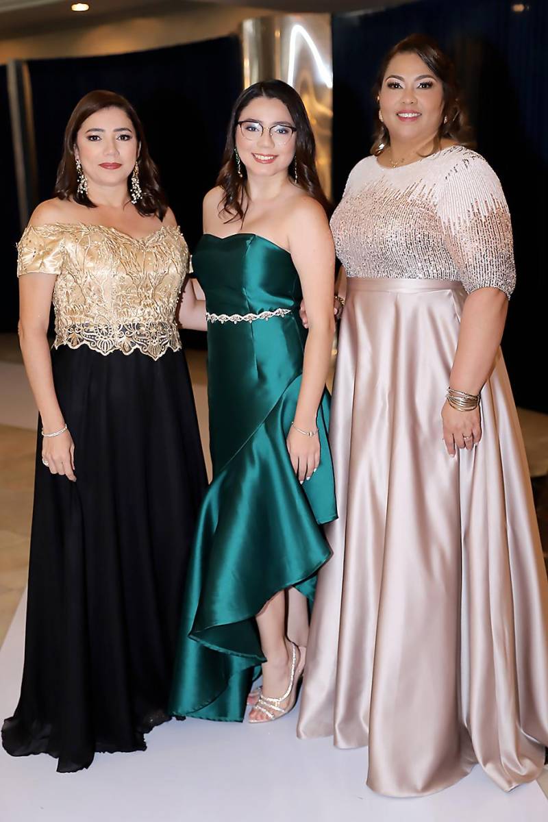 Fiesta de la prom 2024 de Mayan School