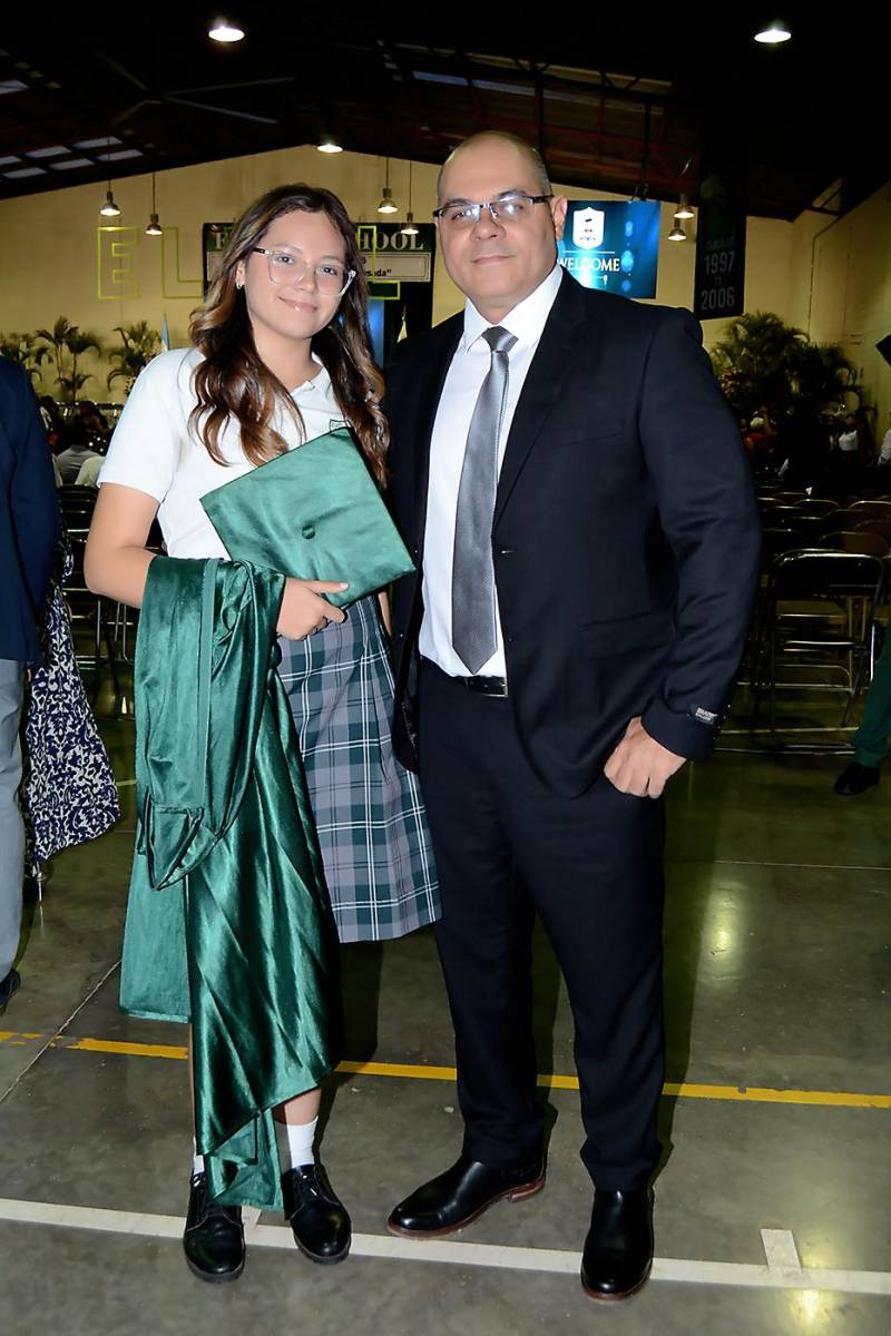 Graduación de la clase 2025 de Elvel School