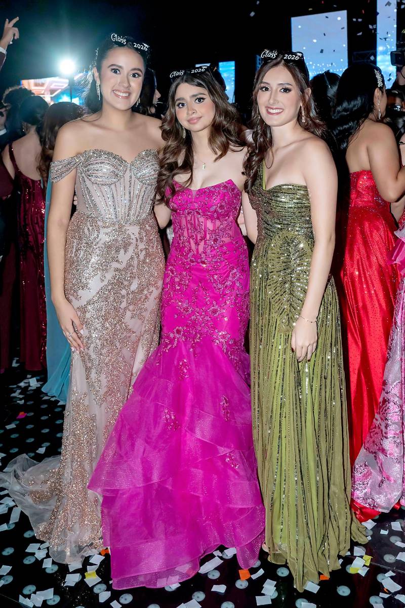 Natalia Sandoval, Marcela Linares y Anna Elisa Matute.