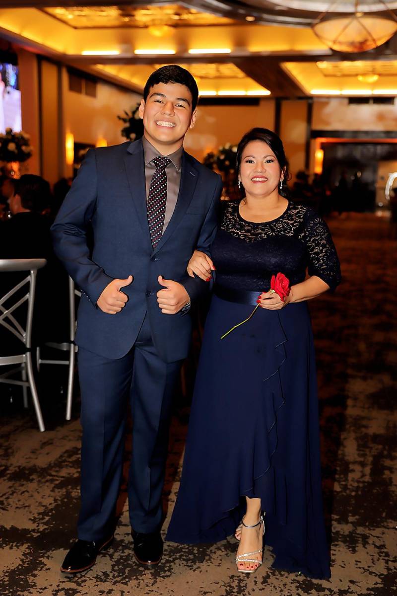 Carlos García y Bessy Flores.