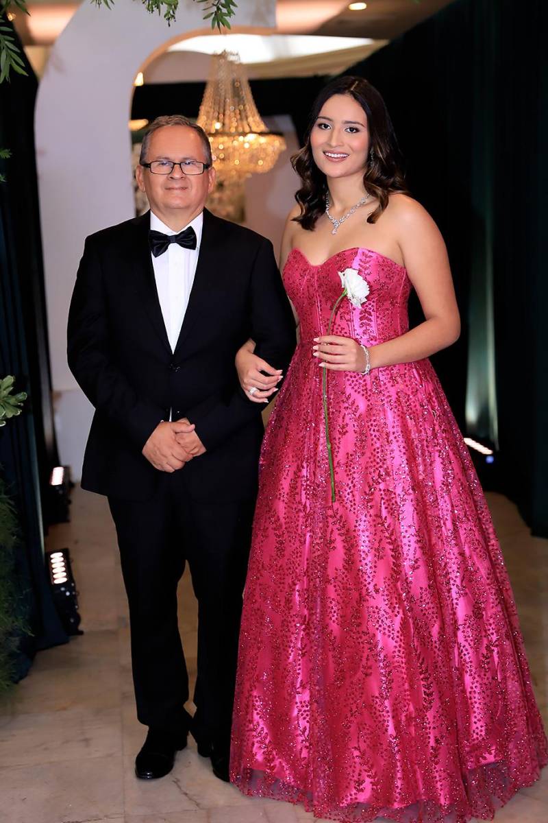 Alex y Andrea Elvir.