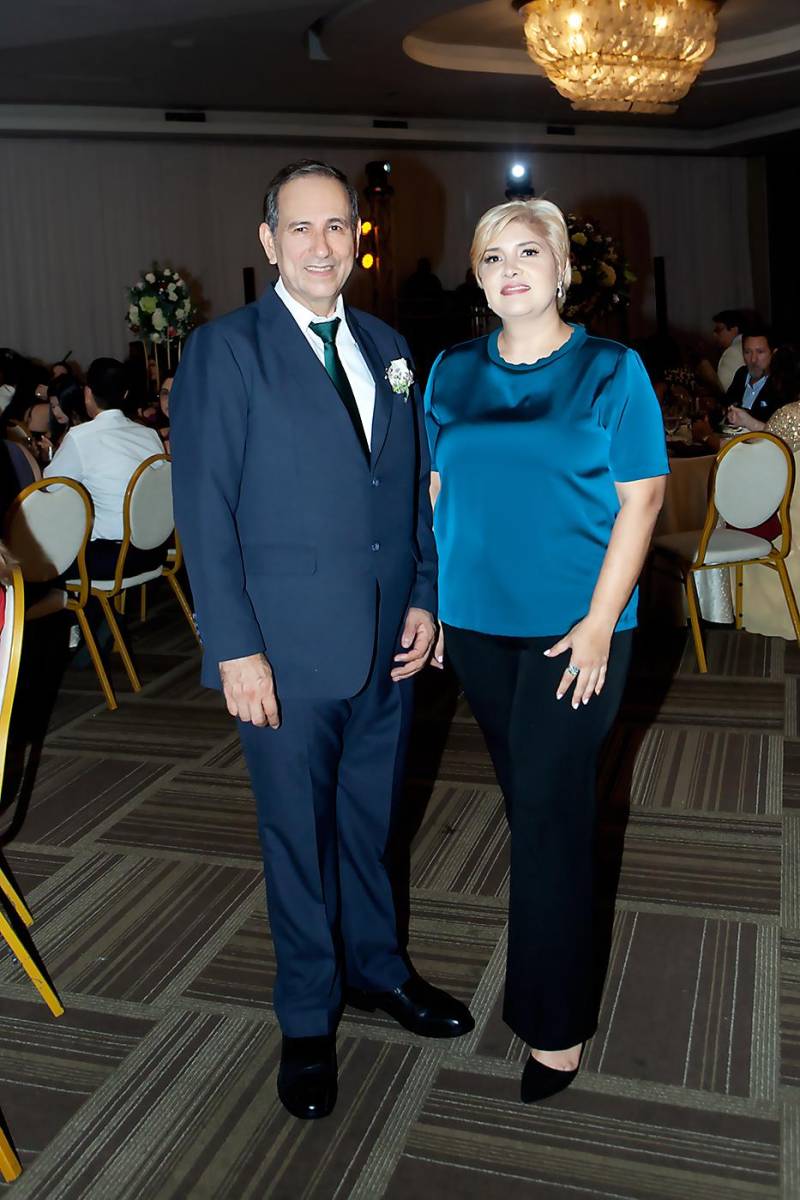 Ramón Darío Rivera y Elia Saca.