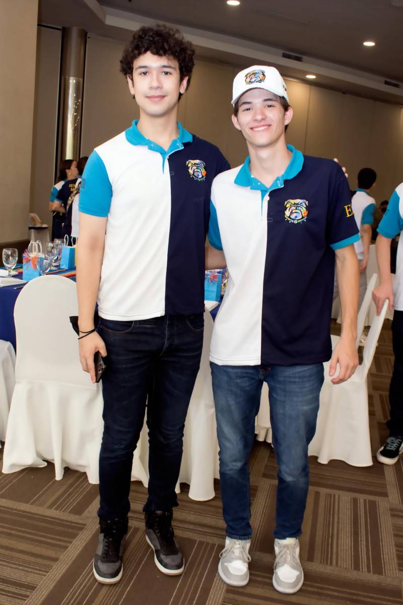Roger López y Benett Carter.