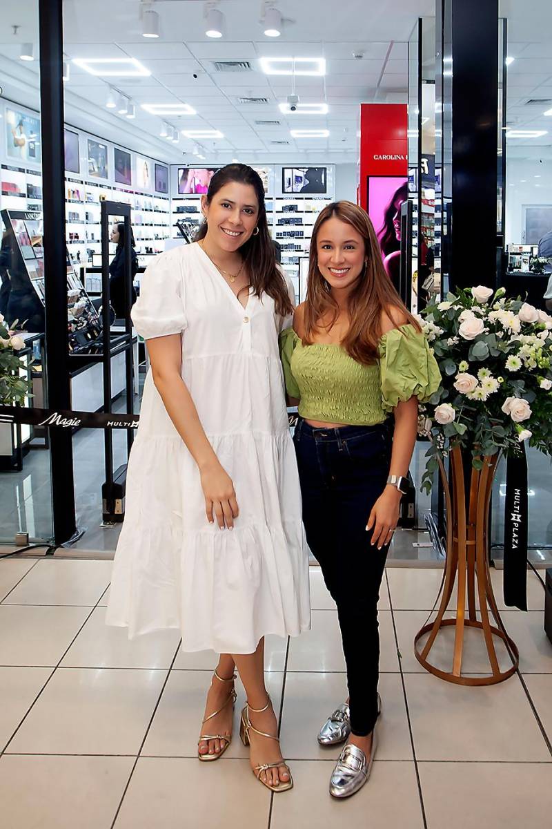 Michelle Marsan y Nicole Mejía