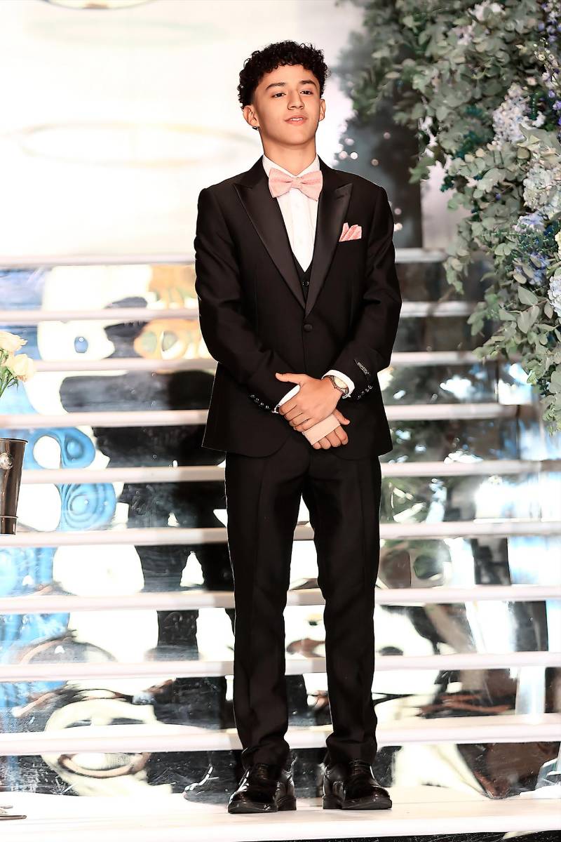 Fernando Rosales.