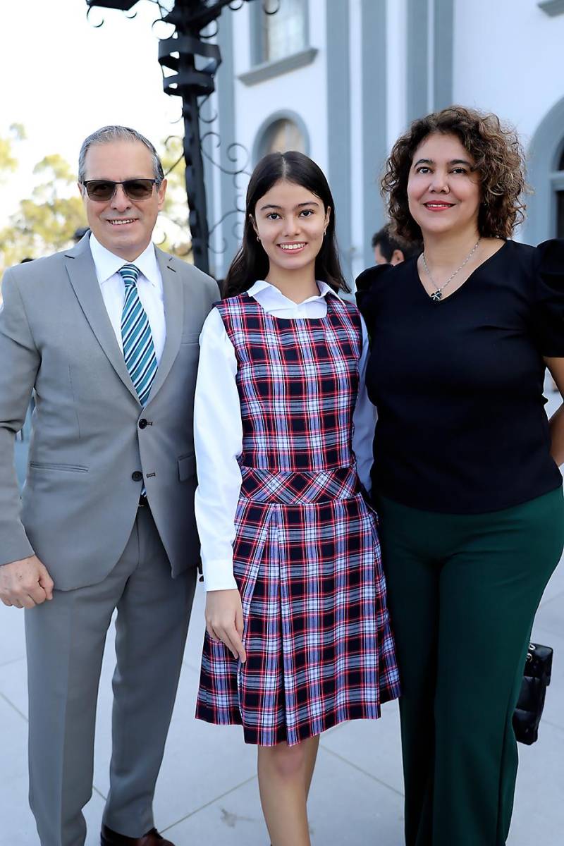 Confirmación de los alumnos de Macris School