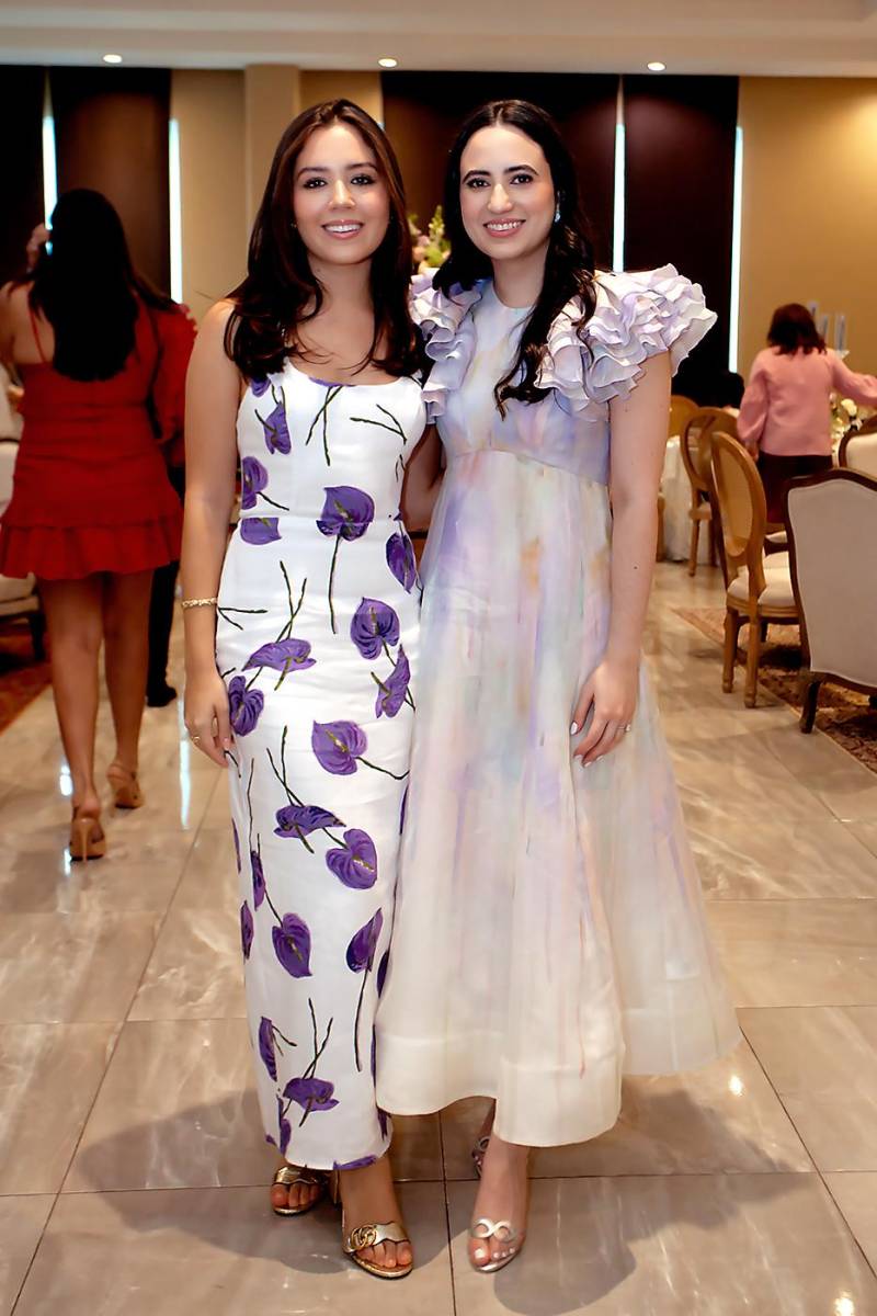 Las hermanas Mariana y Camille Hawit
