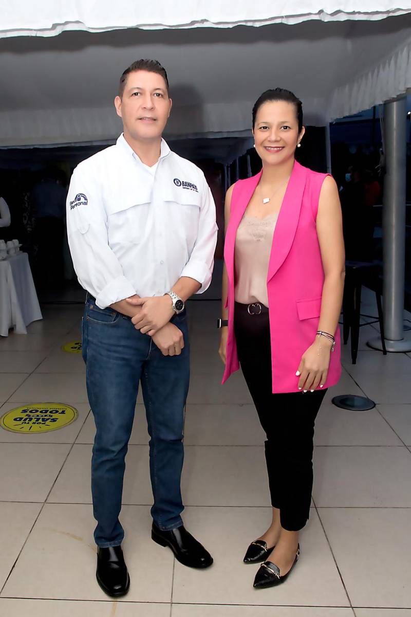 Omar Coello y Wendy Fuentes.