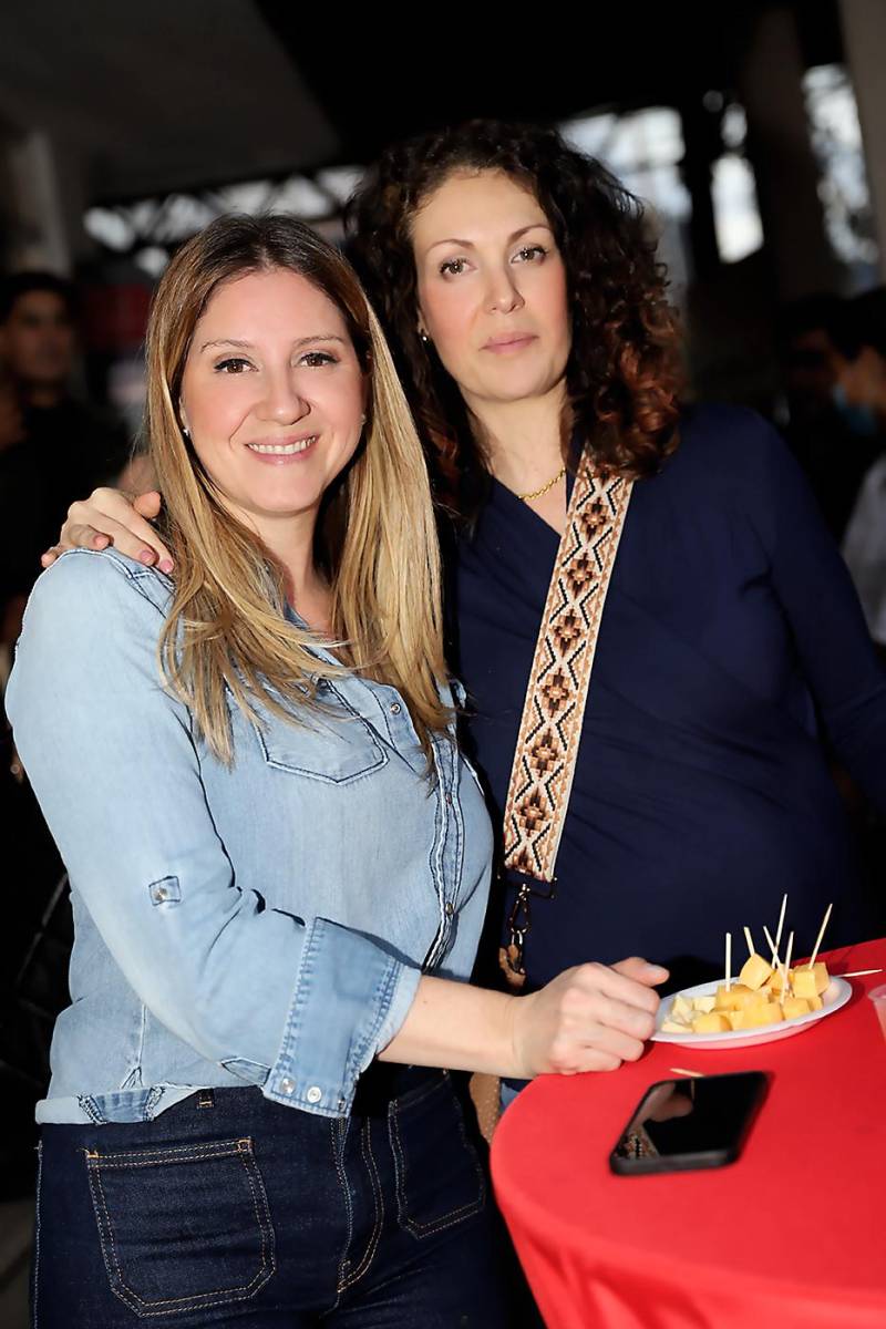 Karen Ucles y Peba Molina
