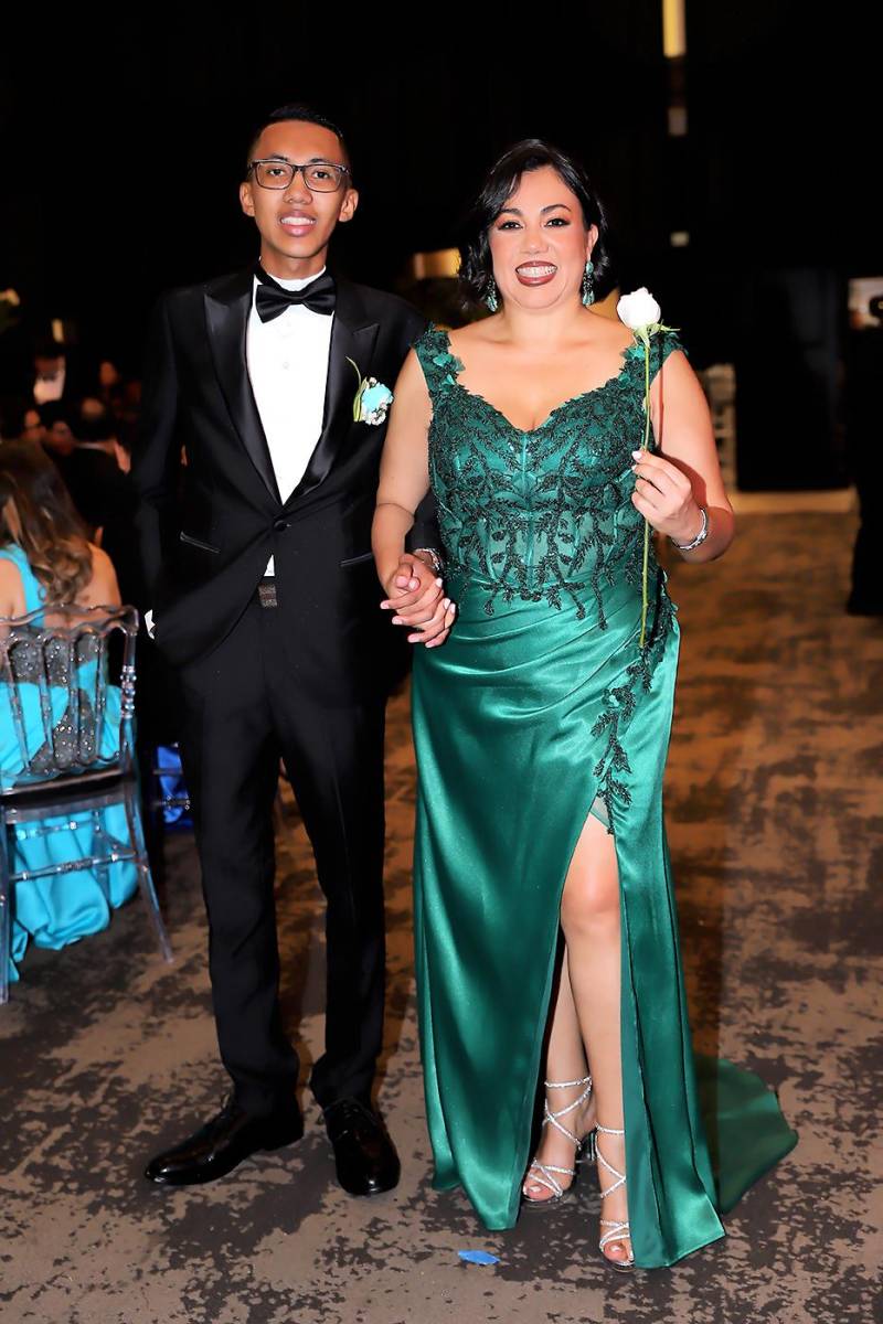 Jorge Hernández y Kelly Ferrera.