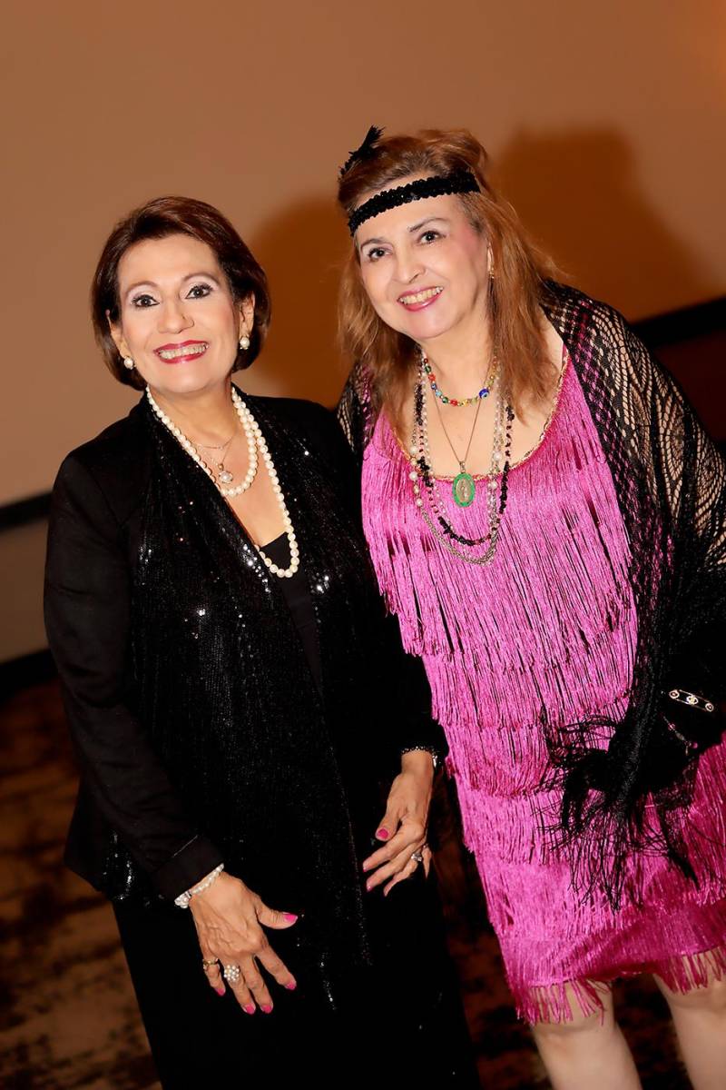 Zoilita de Arita y Dora Haydee de Ríos.