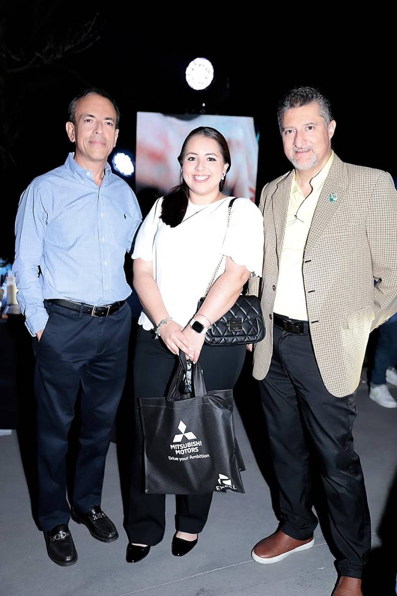 Juan Carlos Bustillo, Tania Bustillo Sergio Orellana.