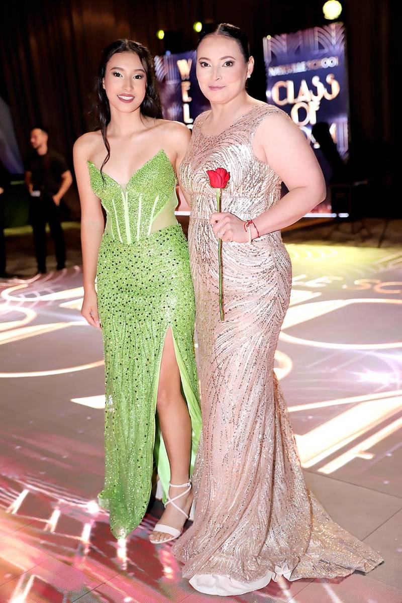 Karla Cevallos y Karla Sánchez. 
