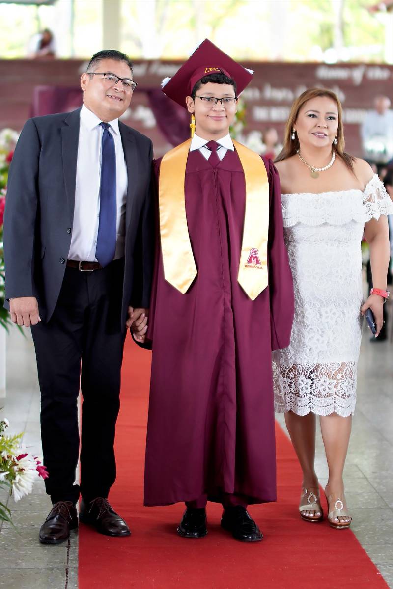 Graduación de los seniors 2026 de Mayan School