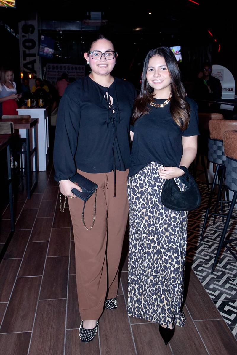 Grand opening de Tato’s Wings en Terravista Plaza