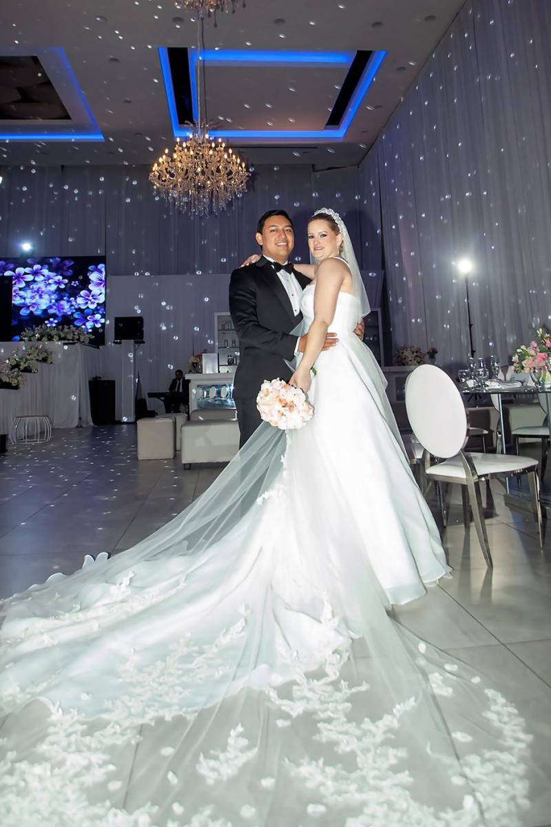 José Martínez y Melissa Wolozny.
