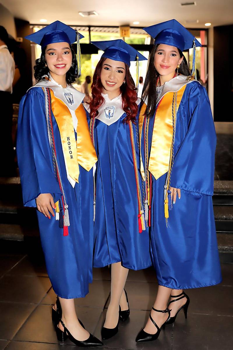 Ely Flores, Lisa Diaz del Valle y Marisabel Herrera