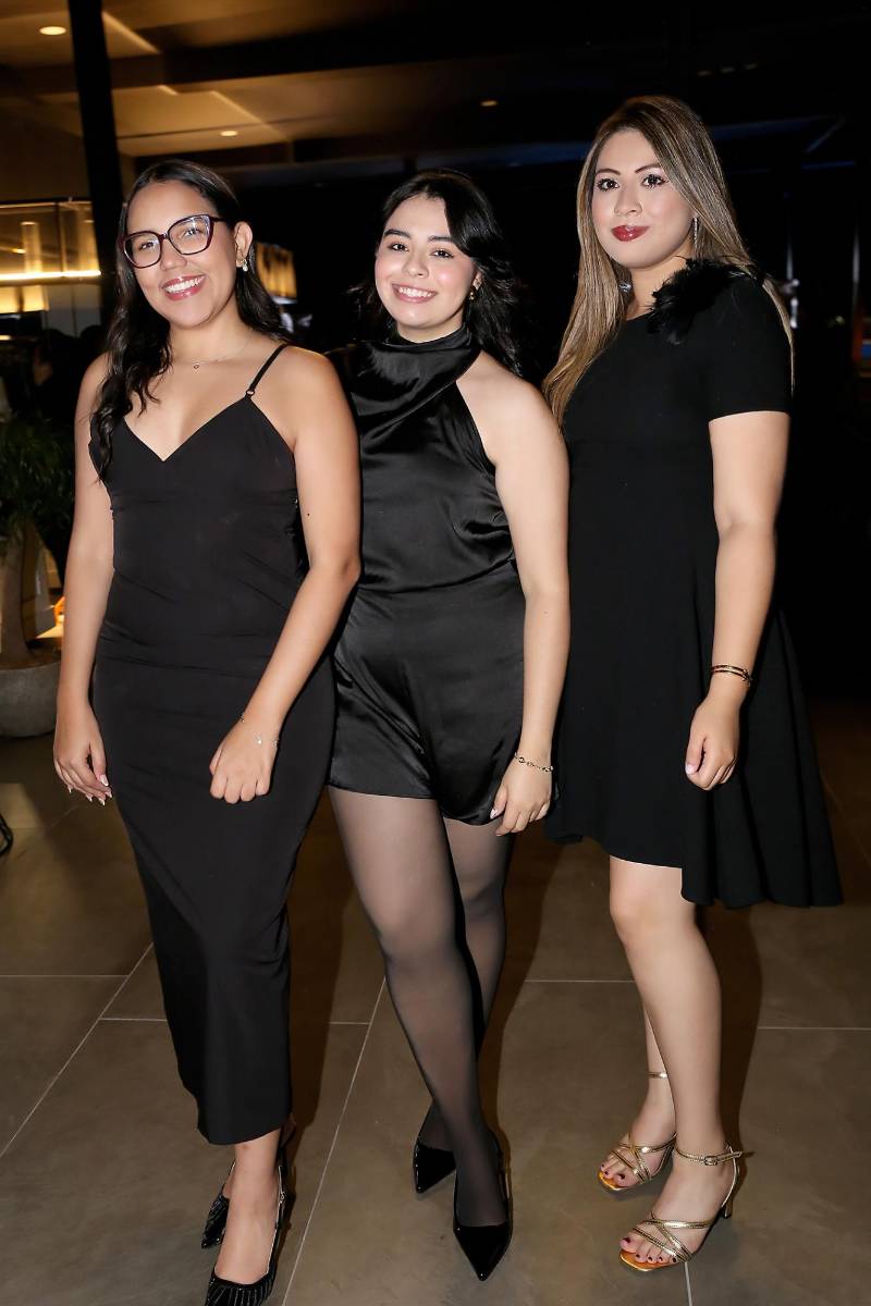 Gloria Godoy, Andrea Mata e Isabella Rivas.