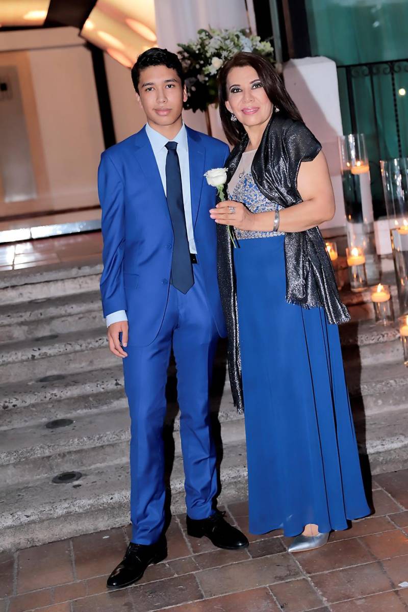 Christian Midence y Reina Ochoa.