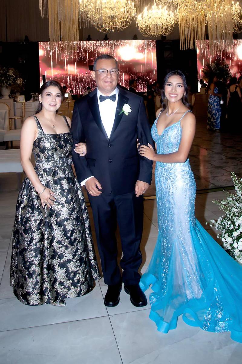 Glenda Coto, Orlando Merino y Flor Merino