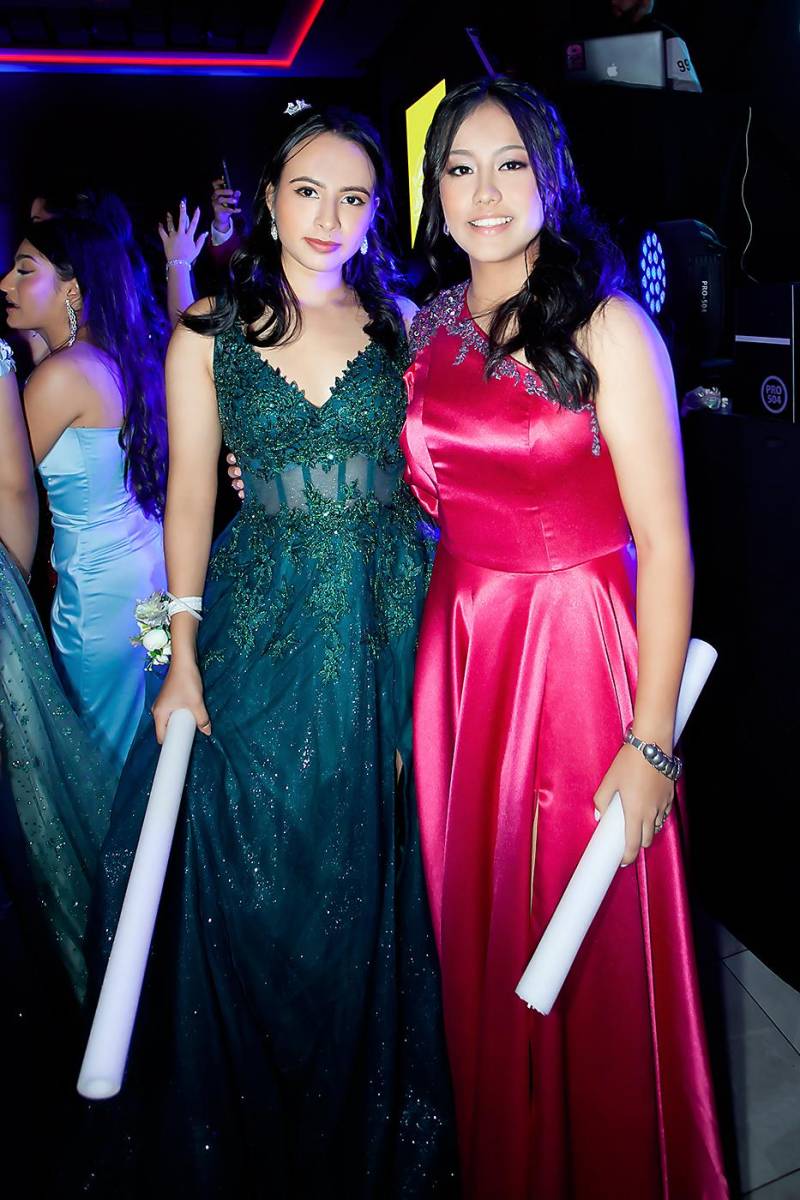 Fiesta de la prom 2024 de la Escuela Bilingüe MHOTIVO