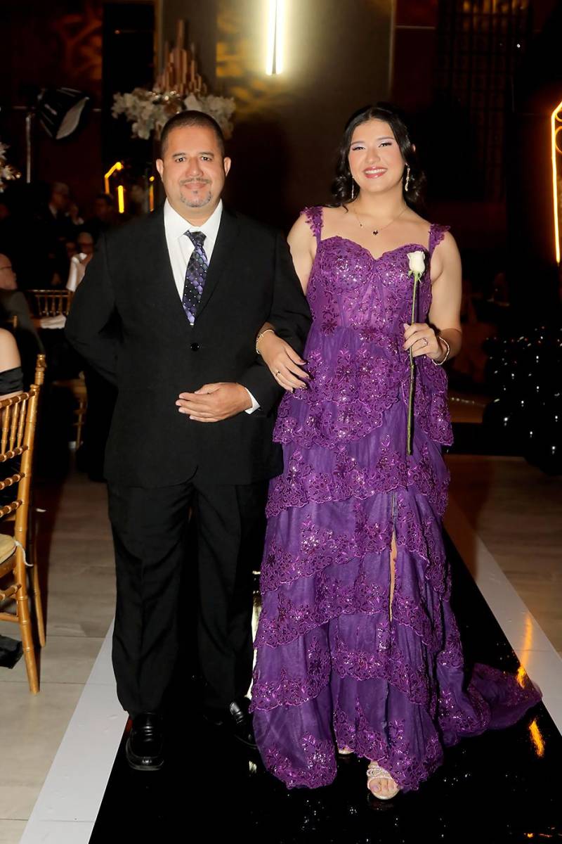 Fernanda Quintanilla y su padre Arbel Quintanilla.