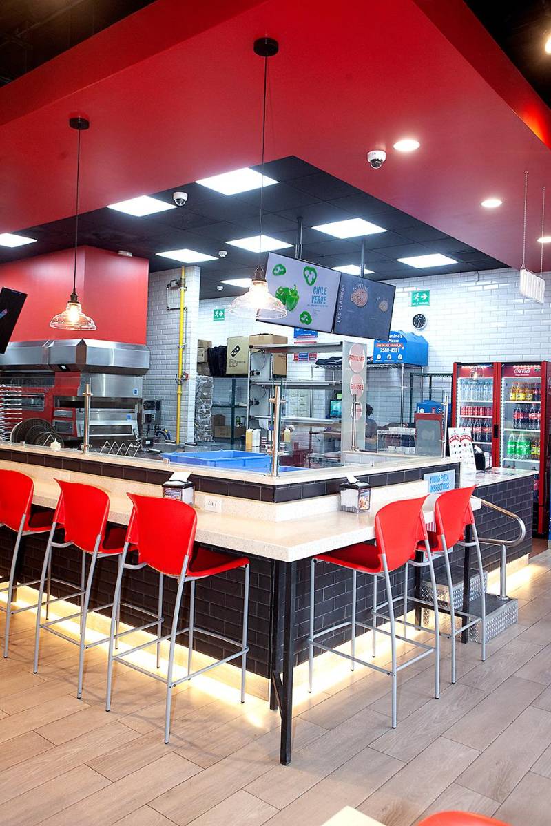 Local de Domino’s Pizza.