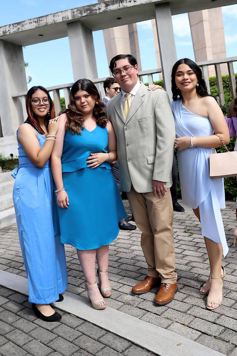 Ana Rodrígues , Dominique Montalvan , Roberto Moscoso y Danna Chávez