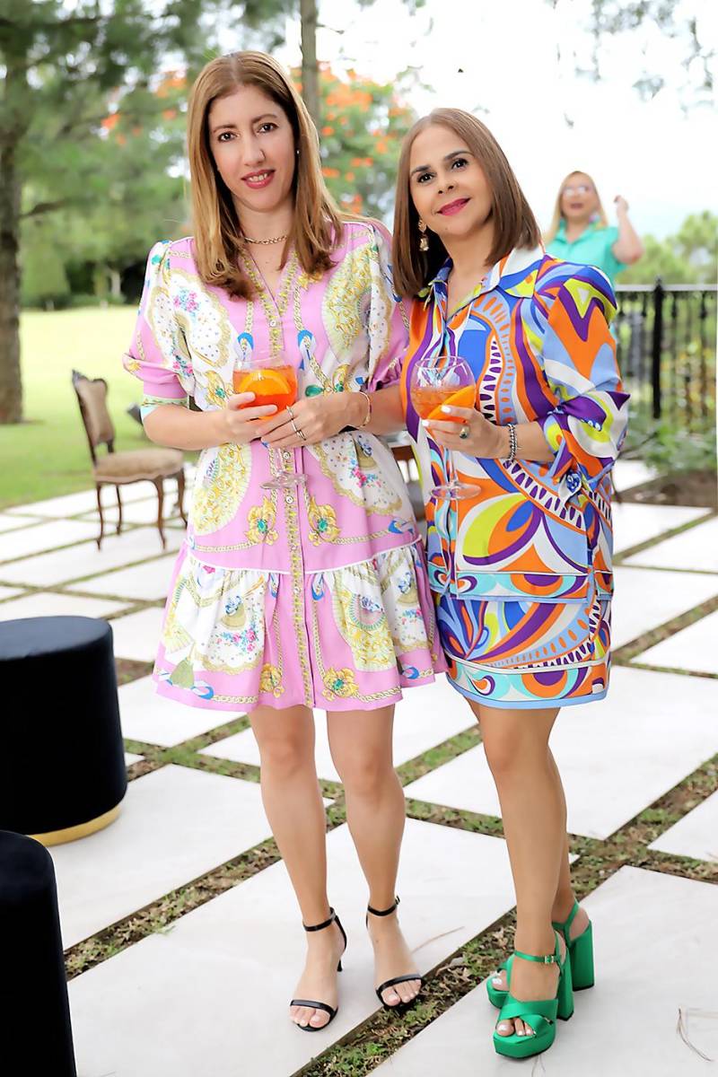 Muriel Vinelli y Vicky Leiva