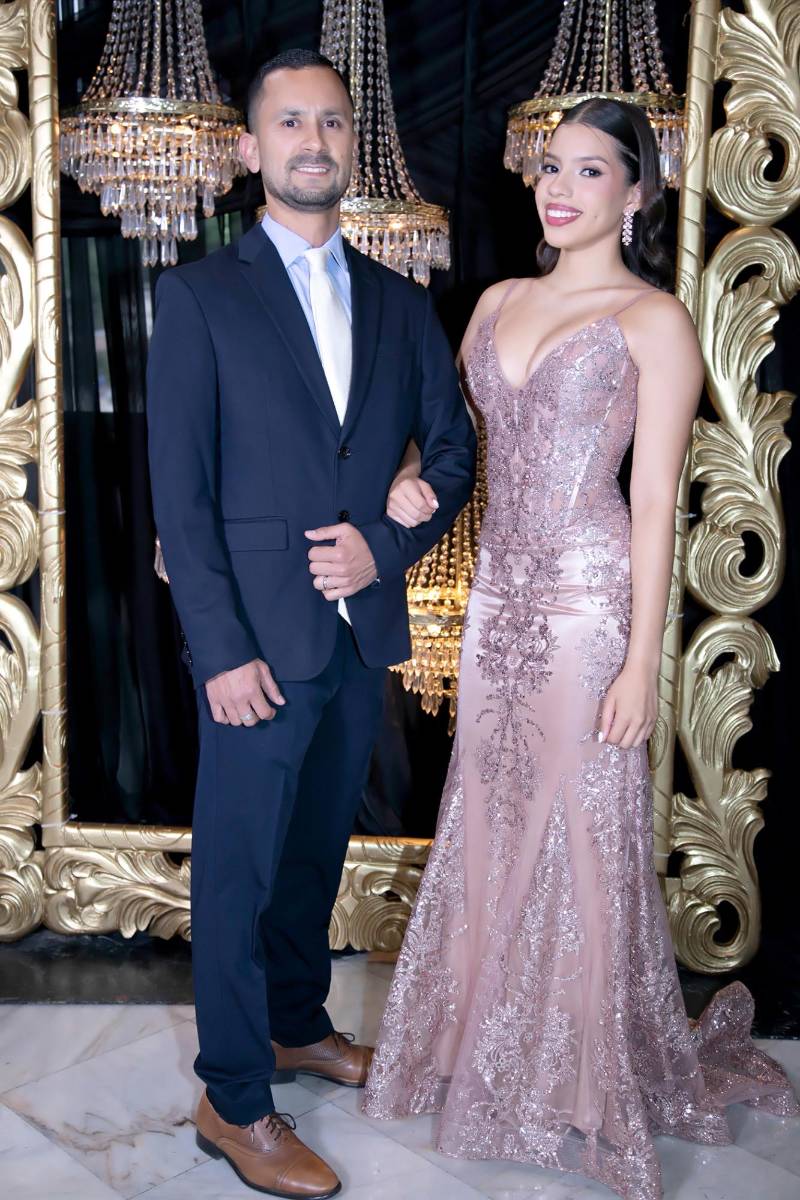 Gabriela Medina y su padre Cristhian Medina. 